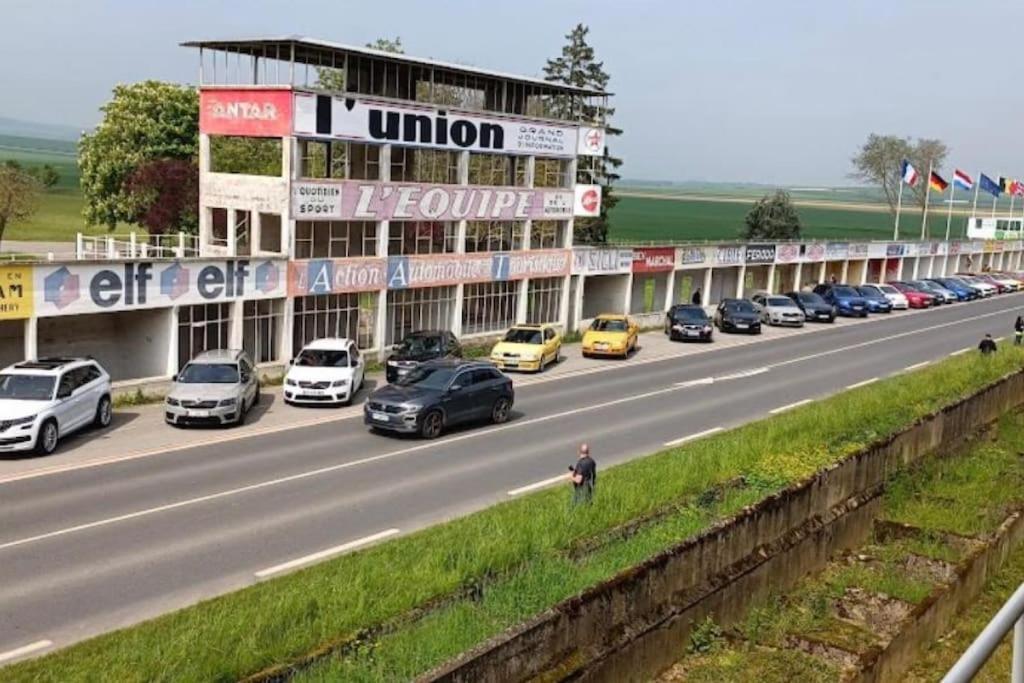 Ferienwohnung Champagne Sunset Gueux Exterior foto